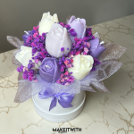 Tulipán Álom – Illatosított Virágbox (lila-fehér)